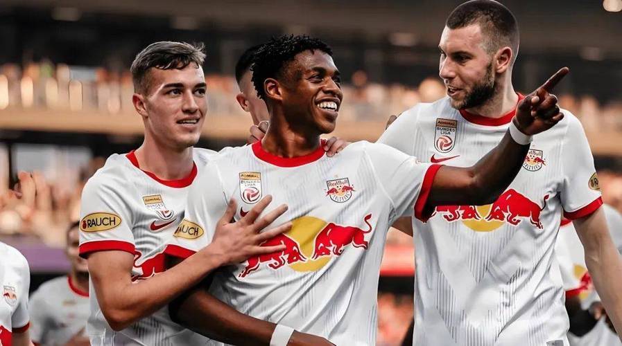 今夜欧超杯焦点战，斯图加特手感冰凉，媒体盛赞，数据趋势出现新变化 