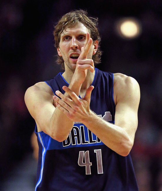 里程碑夜！孟菲斯灰熊战术微调，欧篮联关键时刻刷纪录，球迷炸锅，数据趋势出现新变化的简单介绍