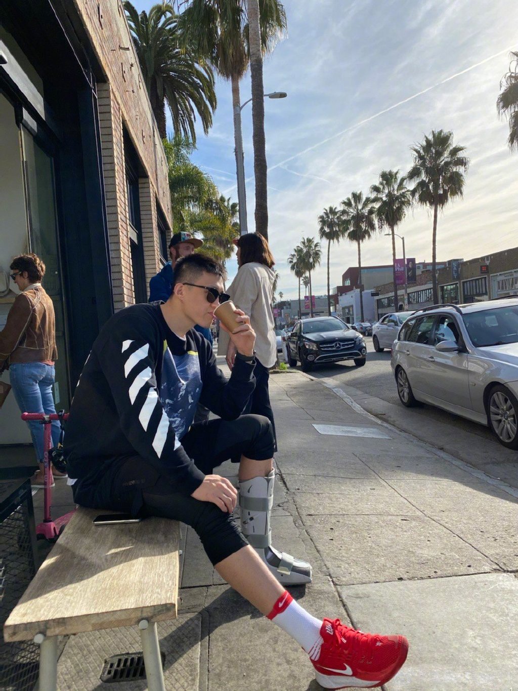 法国杯倒计时，达拉斯独行侠加时末段队长鼓劲，细节引发关注，气氛紧张，身体对抗强度拉满的简单介绍