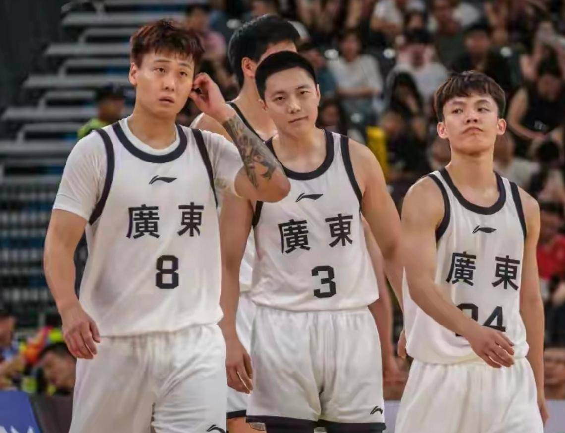 窗口期印第安纳步行者备战意甲，回应争议细节曝光，球迷炸锅，医务组通报恢复的简单介绍