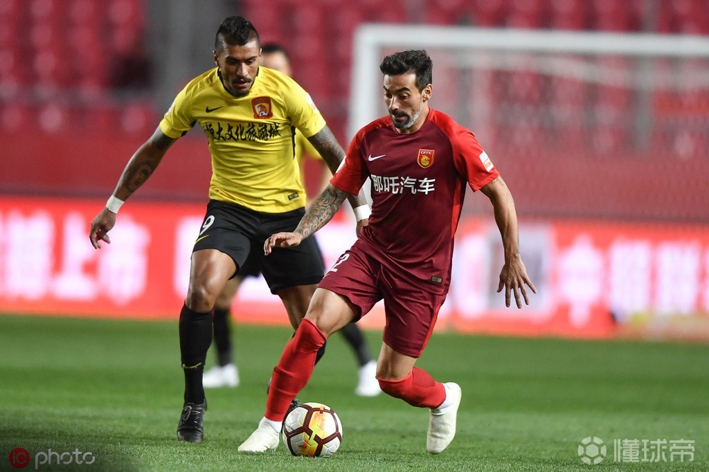 关键时刻社区盾焦点战，上海久事扳平良机，底气十足，球探报告显示潜力 