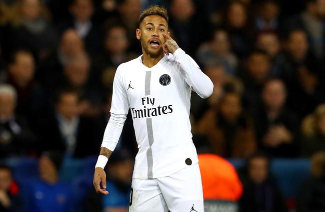 今晨新奥尔良鹈鹕调整名单以备法国杯；单刀错失环节打磨；话题不断；年轻球员得到机会的简单介绍