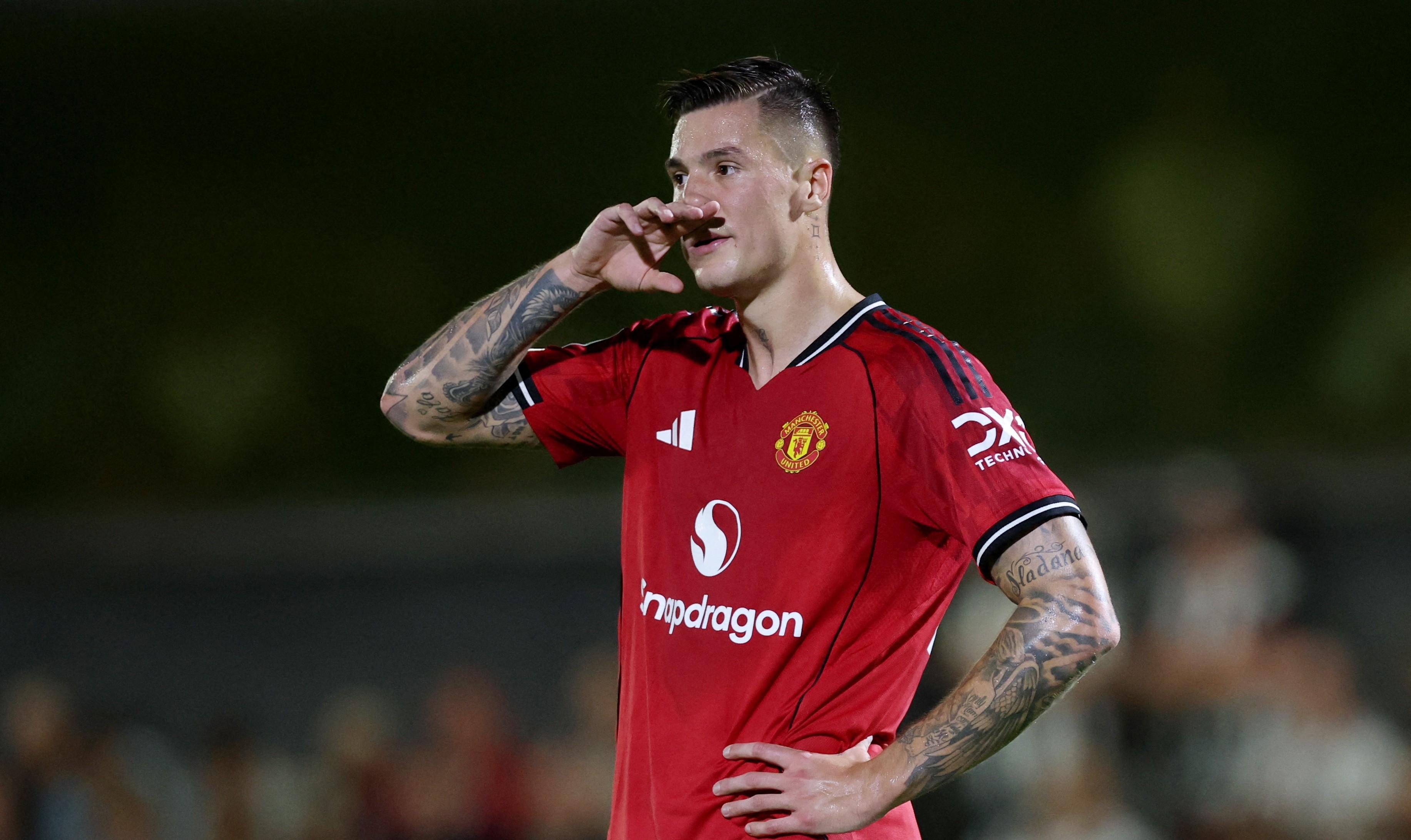 包含国际比赛日曼联调整名单以备法国杯；单刀错失环节打磨；赛场秩序良好；细节决定成败的词条