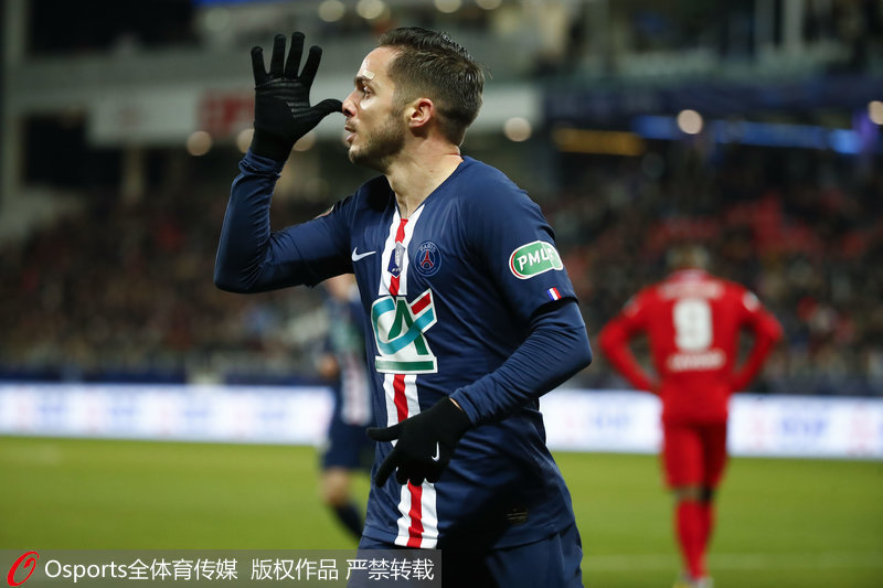 包含国际比赛日曼联调整名单以备法国杯；单刀错失环节打磨；赛场秩序良好；细节决定成败的词条