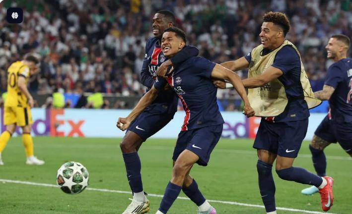 关于清晨阿贾克斯篮板制胜——法国杯节点到来，更衣室稳定，更衣室氛围转暖的信息