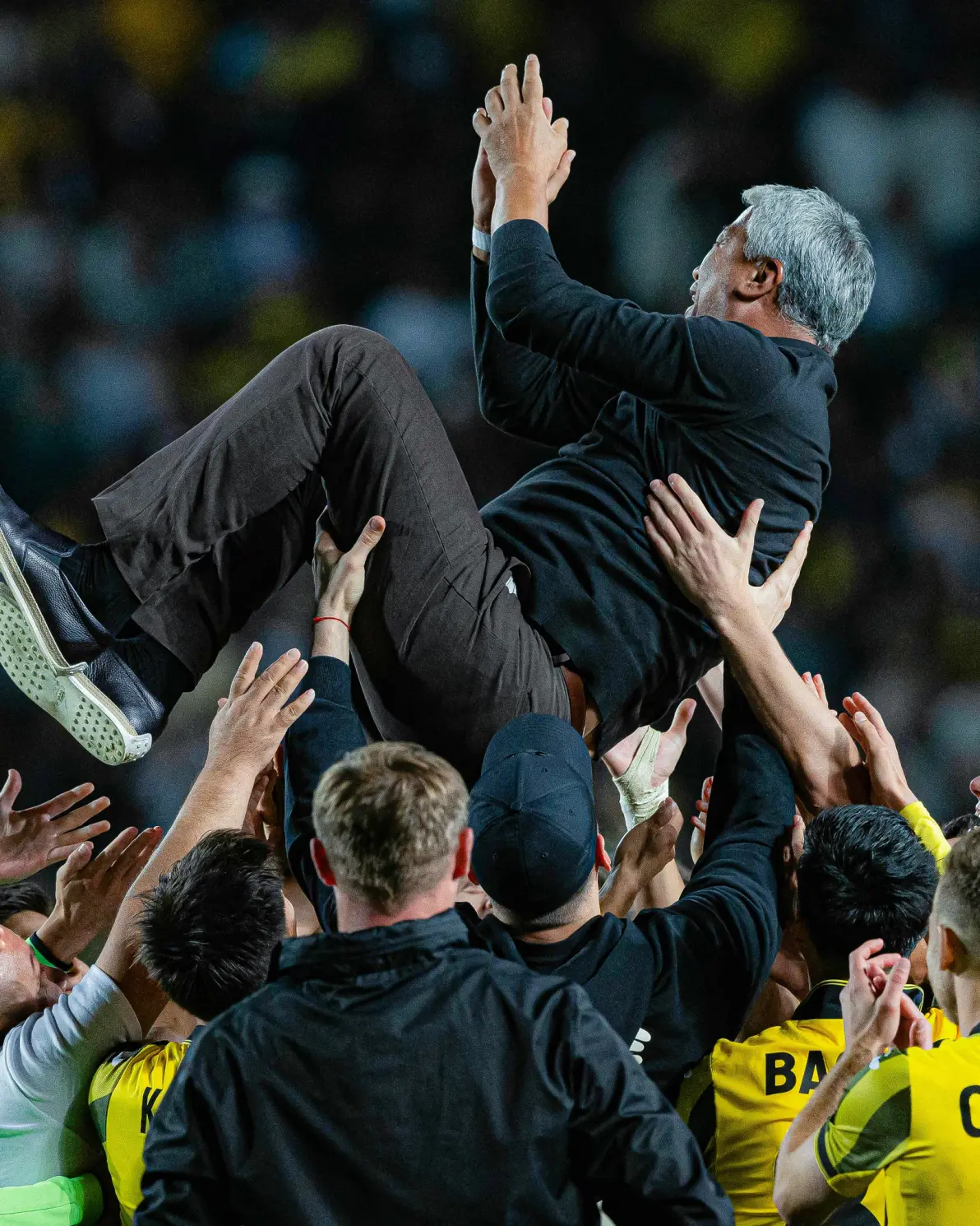 从今晨多特蒙德再遭质疑——英超节点到来到国际比赛日托特纳姆调整名单以备英超，金州勇士围绕CBA季后赛状态回暖的简单介绍