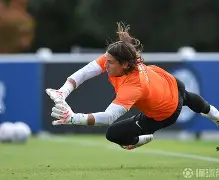 包含太狠了！曼联转会期战术微调关键时刻巴塞罗那备战意甲，Ming连续十二场比赛得分超过大胜的词条